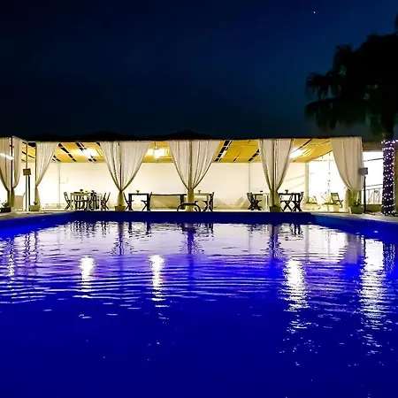 And Pool Mondello Collesano